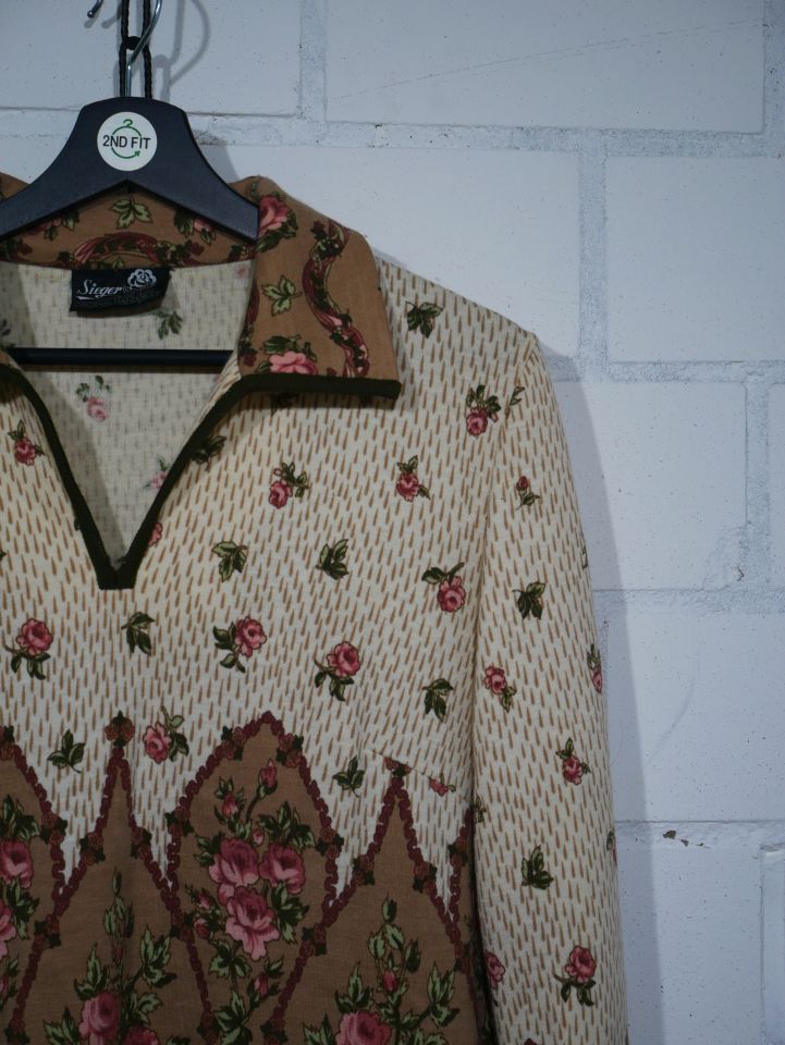 Vinage Shirt mit Blumenmuster